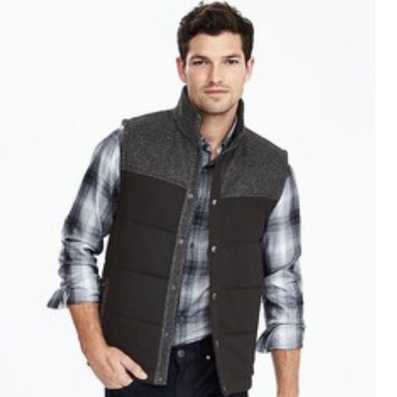 banana republic sweater vest men